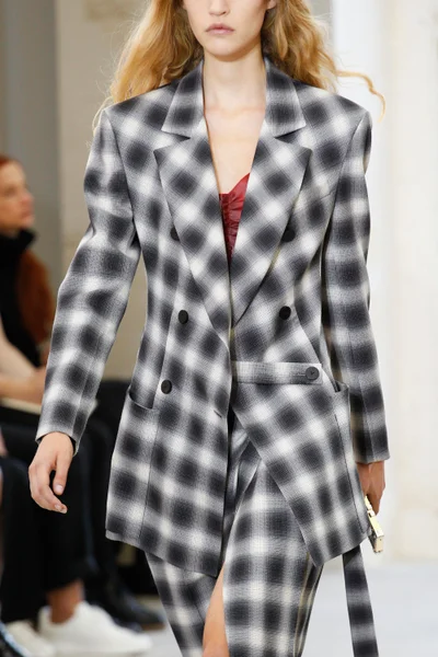 Look 34